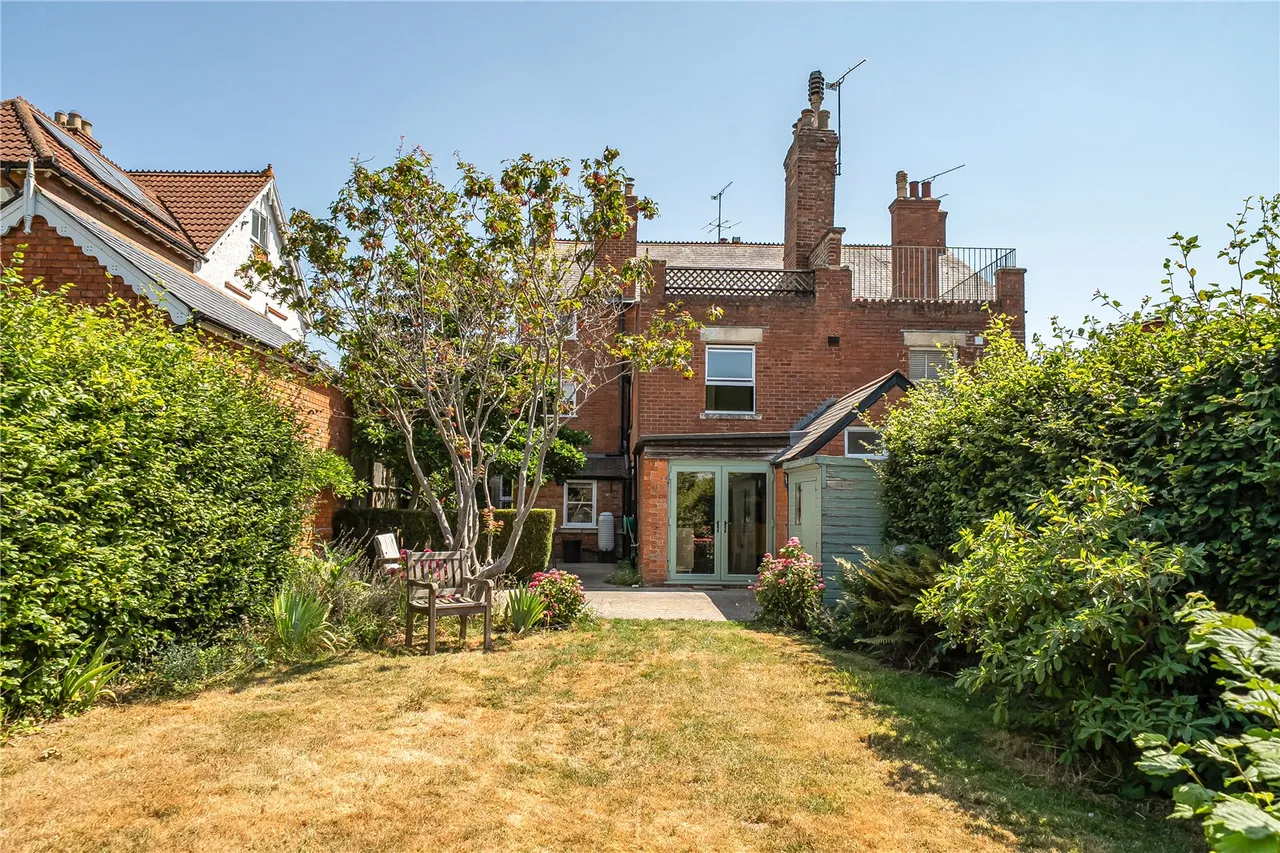 Grove Avenue, Yeovil, Somerset, BA20 2BE, photo 23