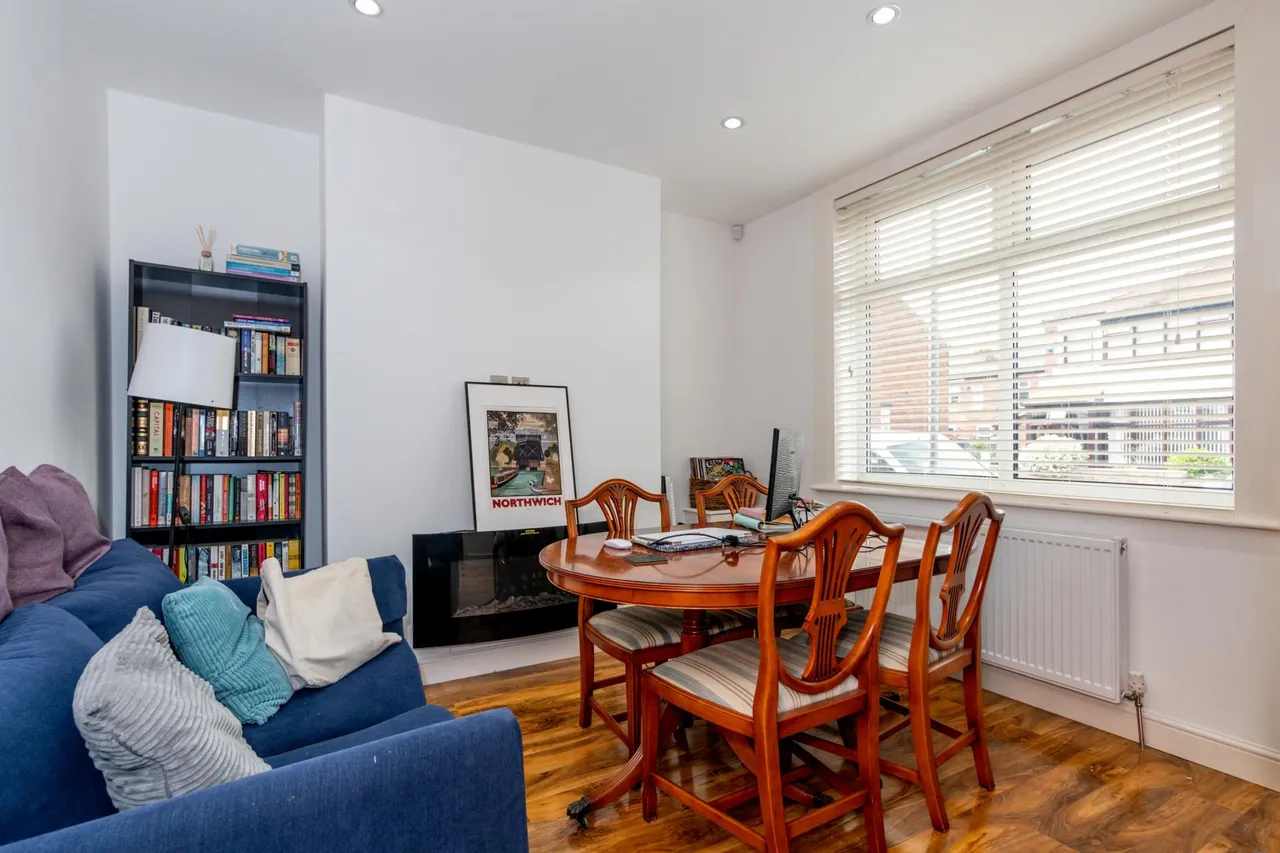 Stanley Street, Prestwich, M25, photo 9