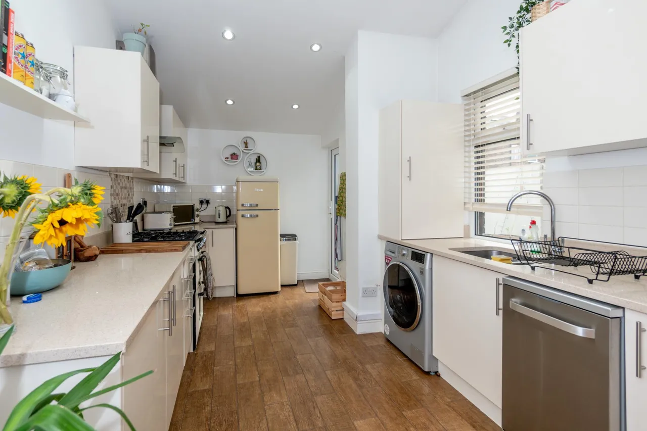 Stanley Street, Prestwich, M25, photo 7