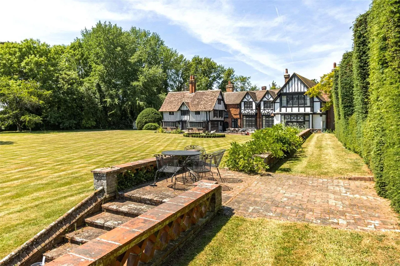 Vicarage Road, Yalding, ME18, photo 30