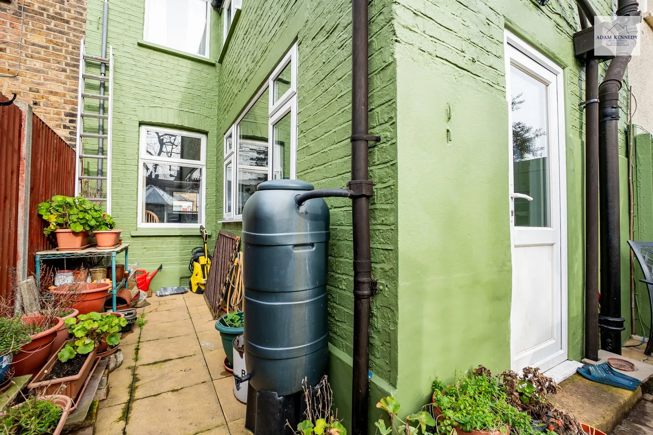 9 Henderson Road, London, N9 7QT, photo 25