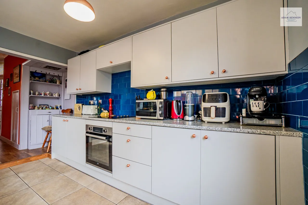9 Henderson Road, London, N9 7QT, photo 9