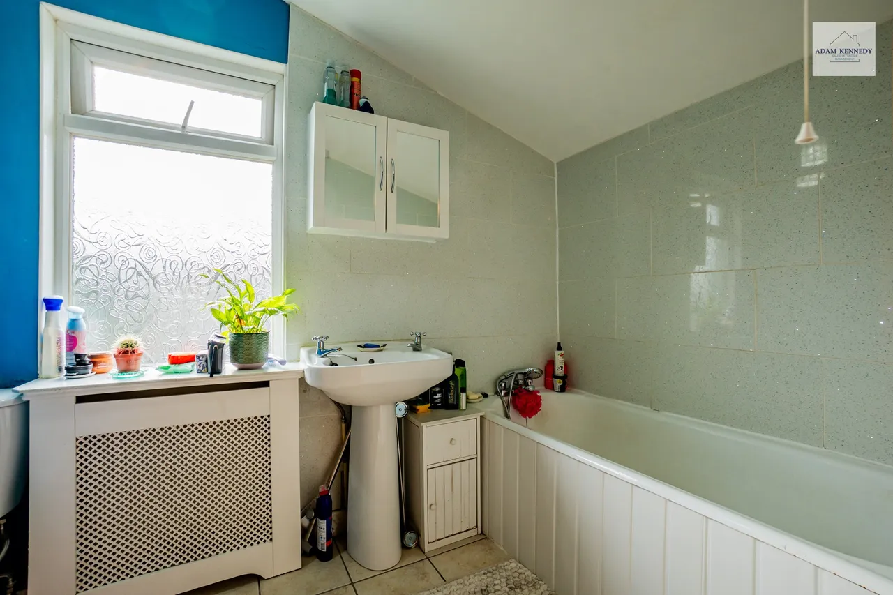 9 Henderson Road, London, N9 7QT, photo 16