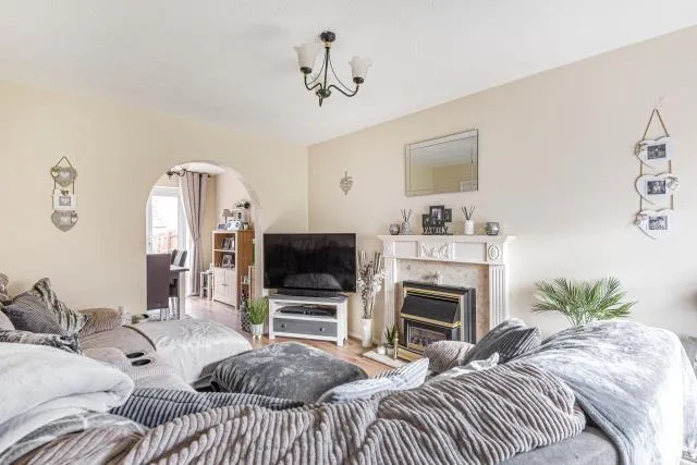 Archer Drive, Aylesbury, HP20, photo 2