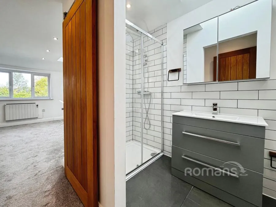 Britwell Road, Burnham, SL1, photo 12