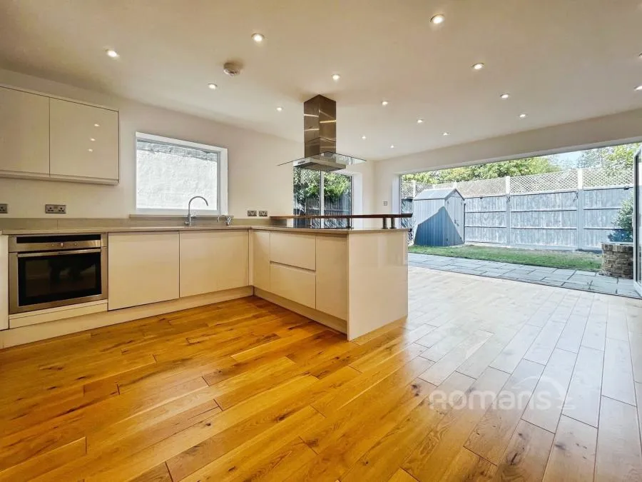 Britwell Road, Burnham, SL1, photo 6