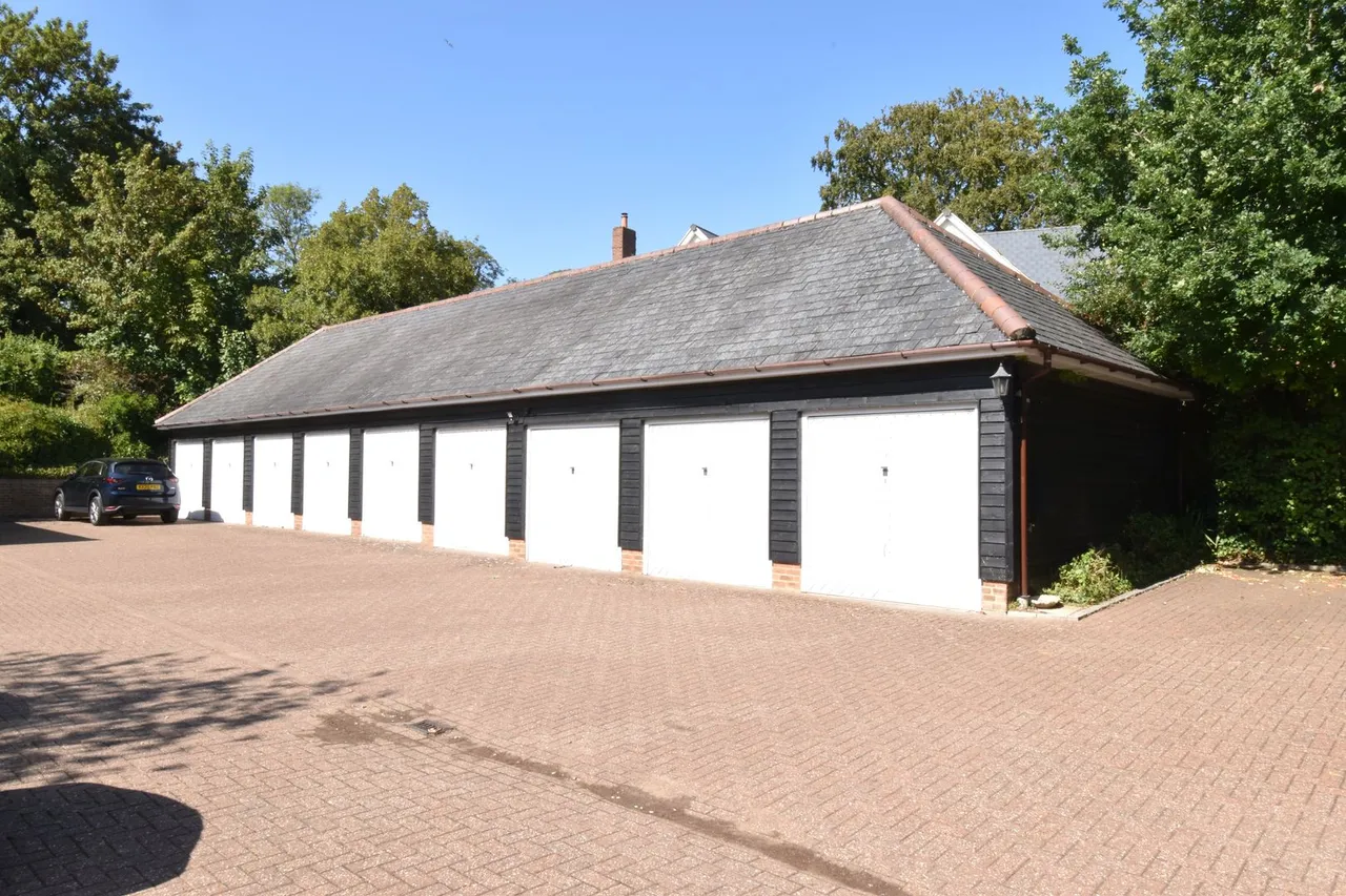 Grovelands, Lenham, photo 13