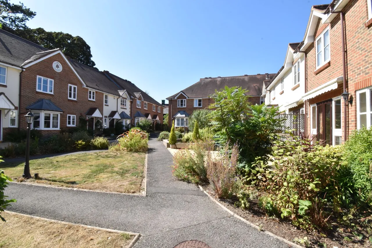 Grovelands, Lenham, photo 14