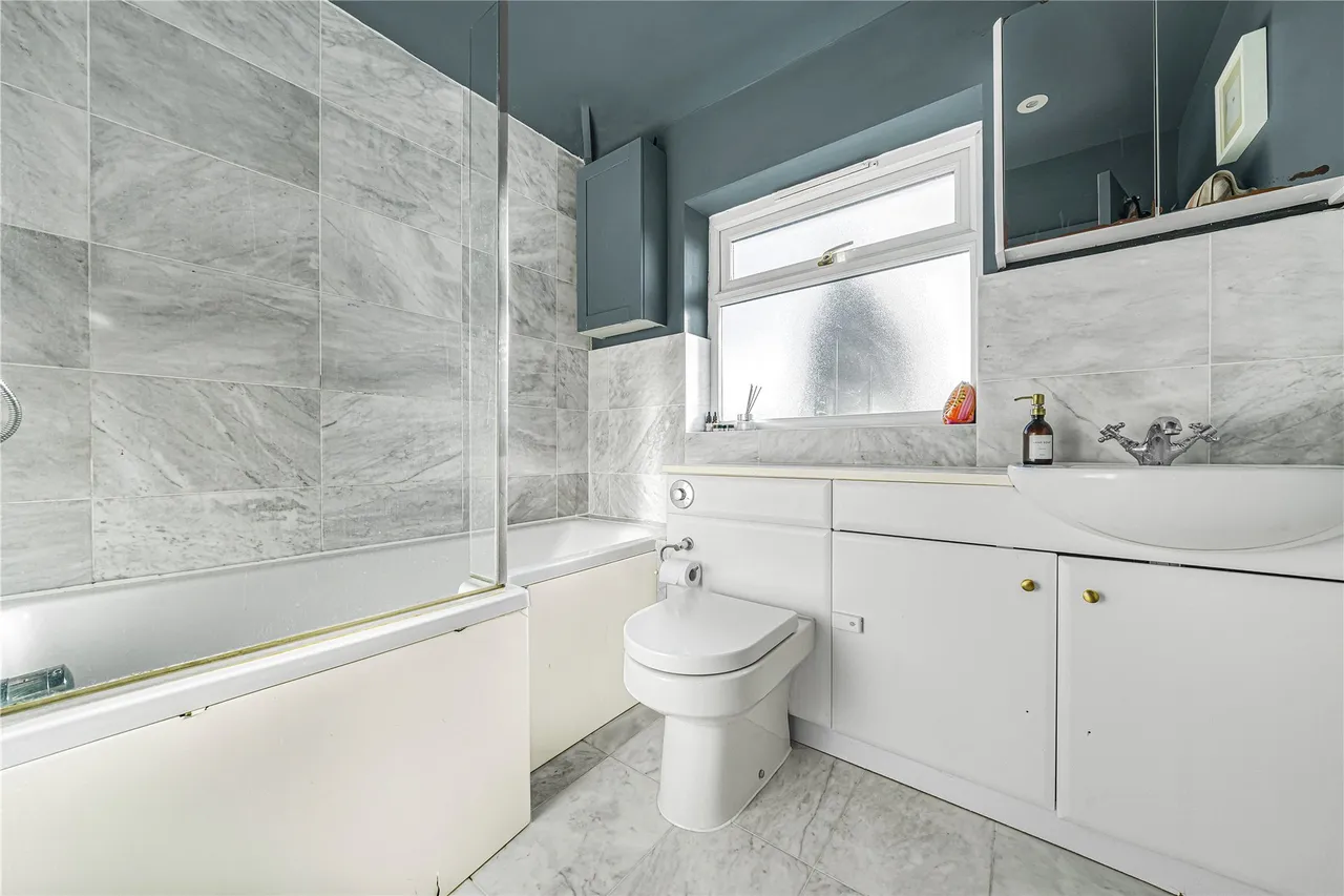Molesey Road, Walton On Thames, KT12, photo 8