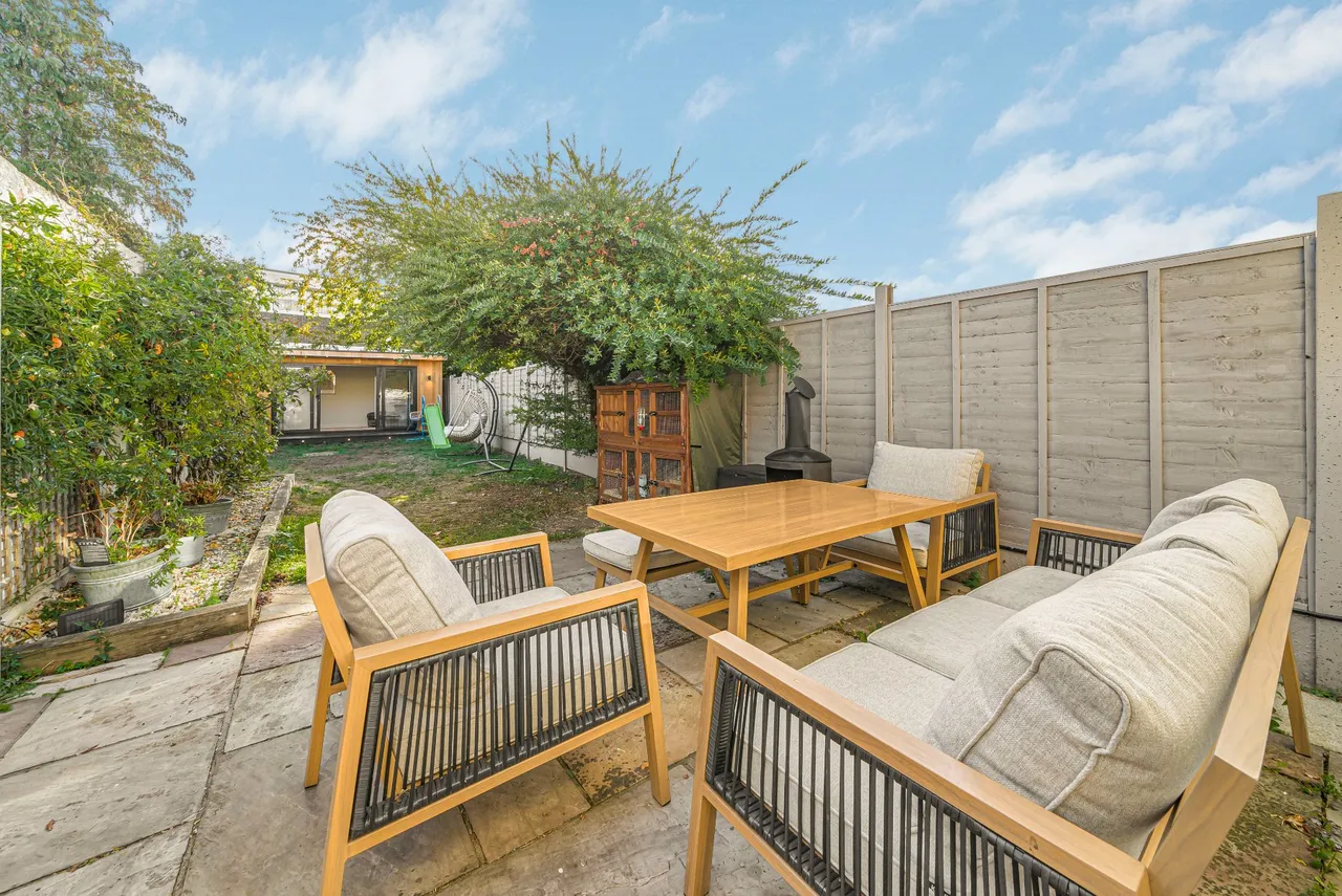 Molesey Road, Walton On Thames, KT12, photo 4