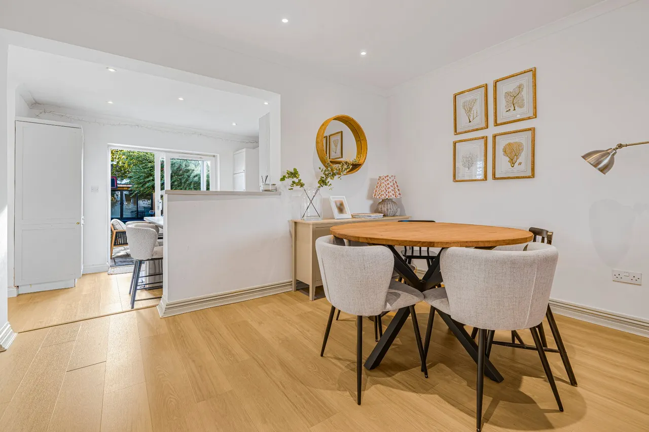 Molesey Road, Walton On Thames, KT12, photo 12