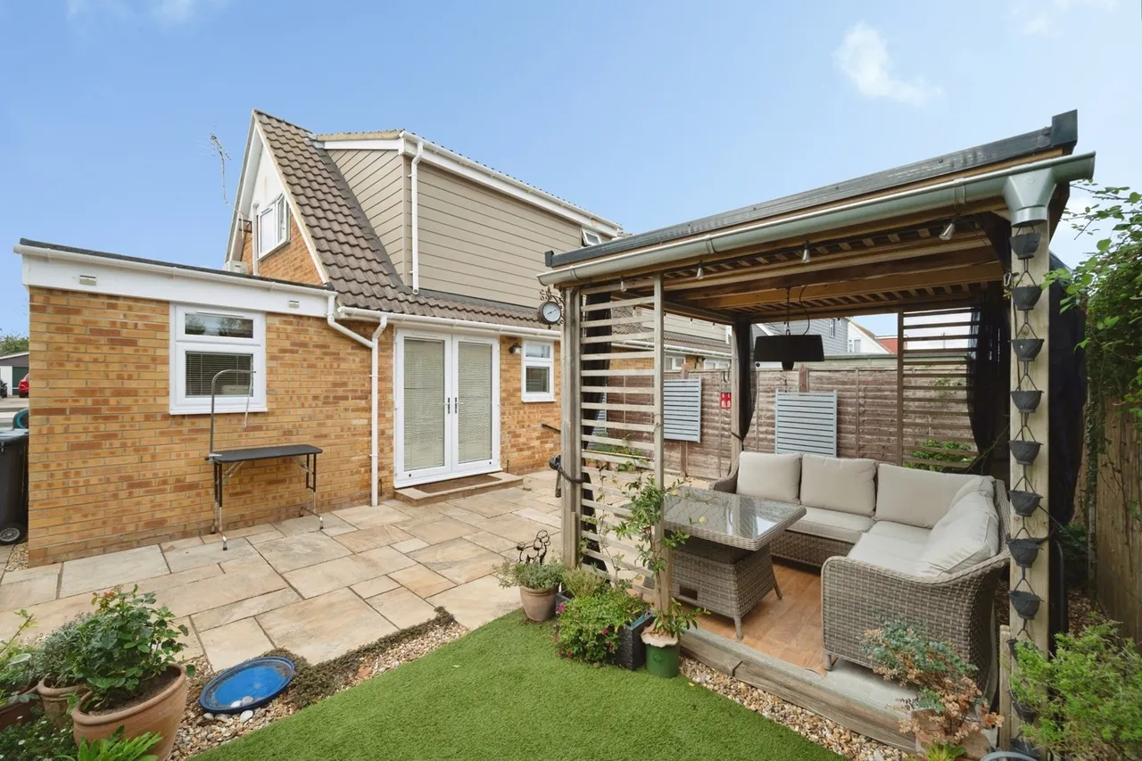 Burgess Close, Hayling Island, PO11, photo 19