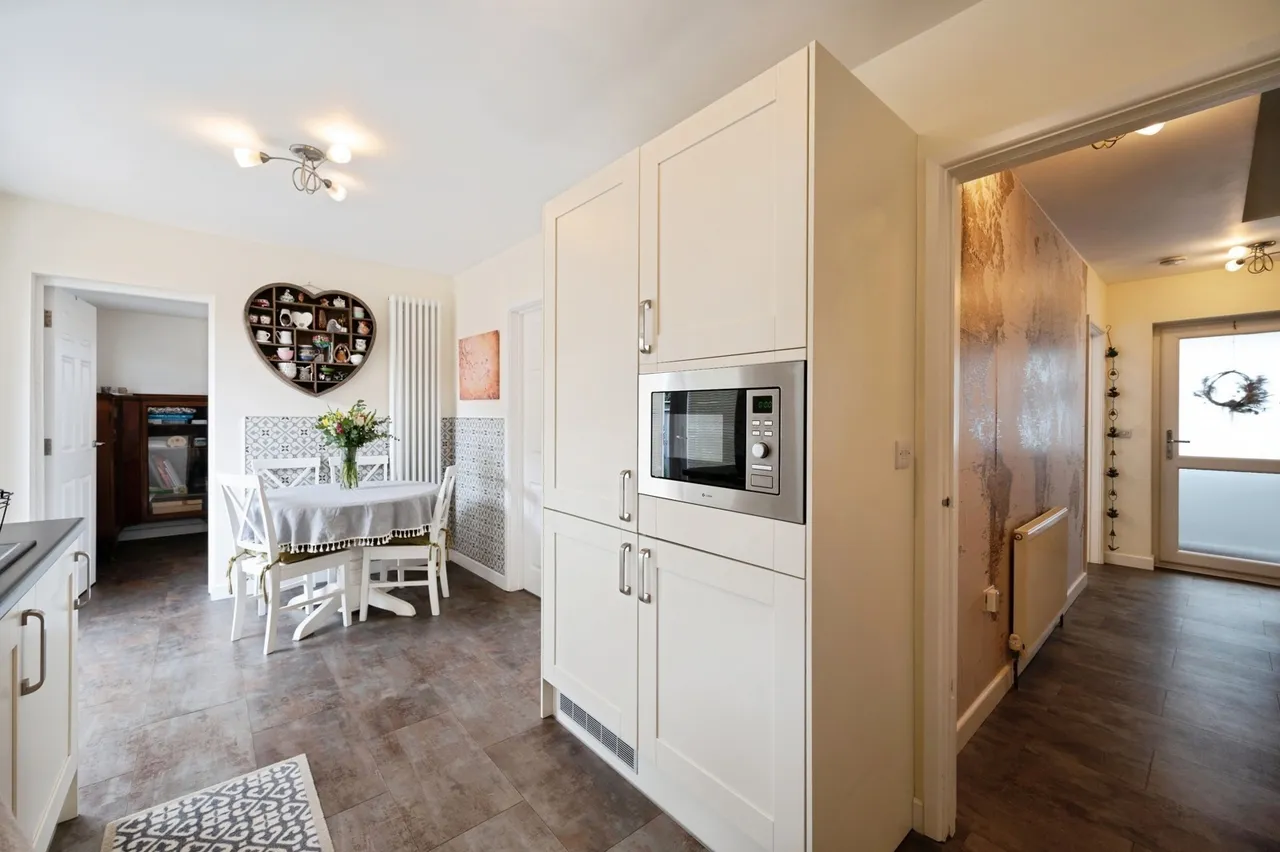 Burgess Close, Hayling Island, PO11, photo 15