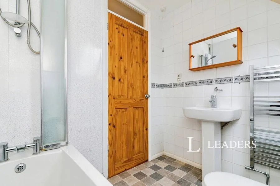 Cowslip Crescent, Lowestoft, NR33, photo 5