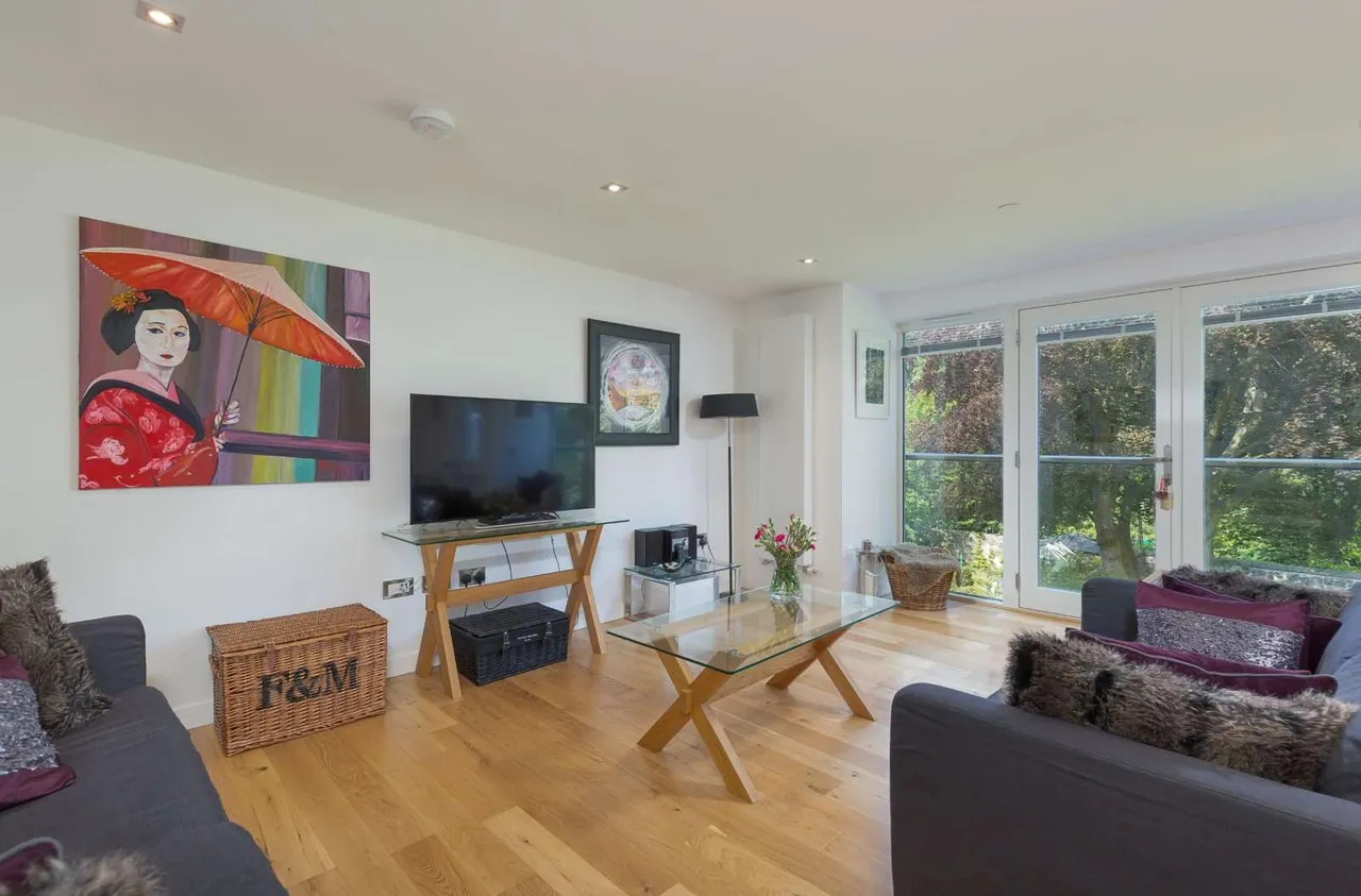 Polwarth Terrace, Merchiston, Edinburgh, Midlothian, EH11 1NJ, photo 3