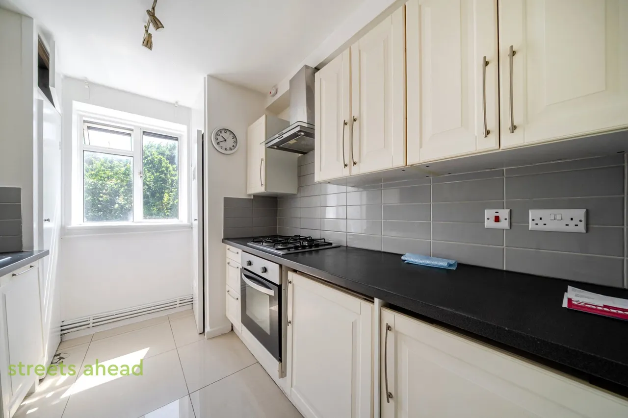Kingswood Estate, London, SE21, photo 3
