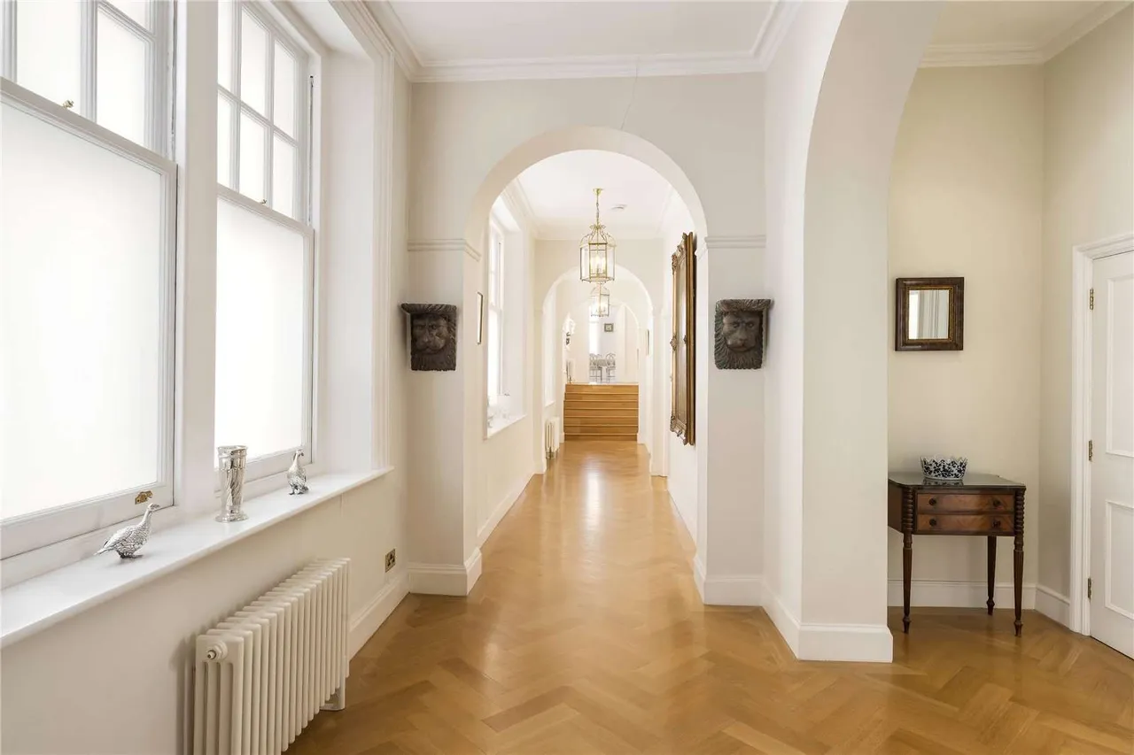 Albert Court Central Block, Prince Consort Road, London, SW7 2BG, photo 2