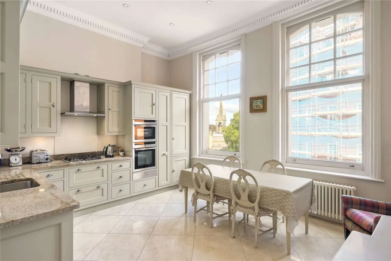 Albert Court Central Block, Prince Consort Road, London, SW7 2BG, photo 4