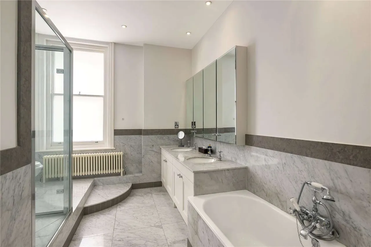 Albert Court Central Block, Prince Consort Road, London, SW7 2BG, photo 9