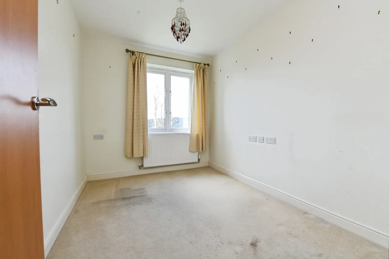 Ongar Road, BRENTWOOD, Essex, CM15, photo 11