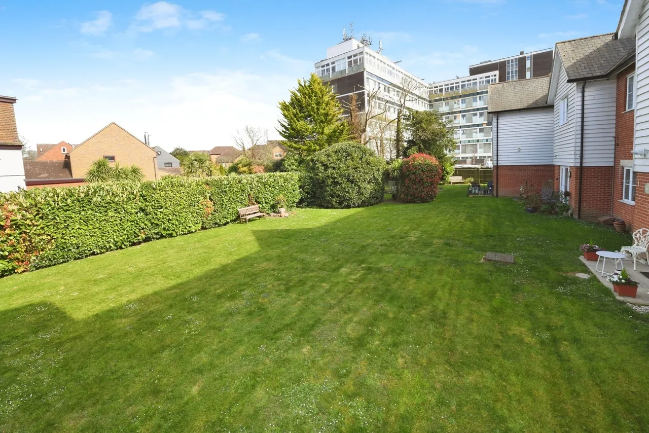 Ongar Road, BRENTWOOD, Essex, CM15, photo 10