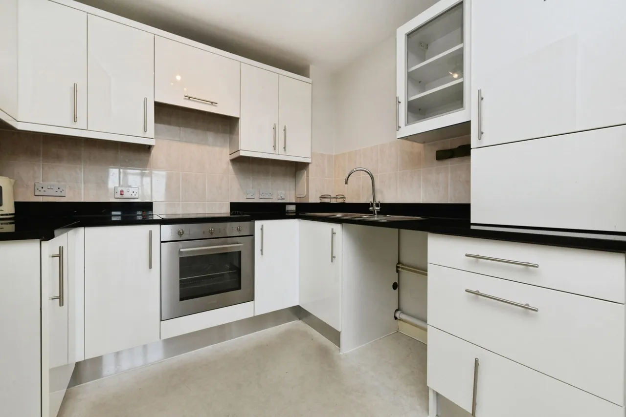 Ongar Road, BRENTWOOD, Essex, CM15, photo 2