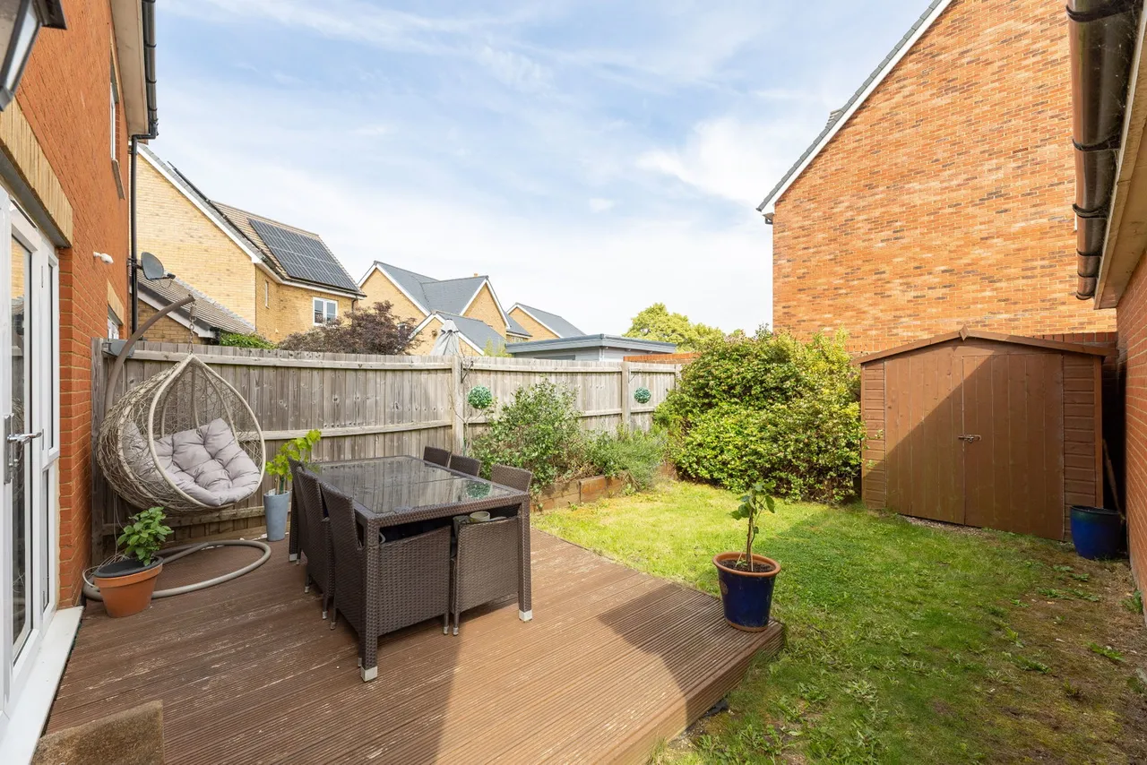 Gardener Crescent, Fenstanton, PE28, photo 14