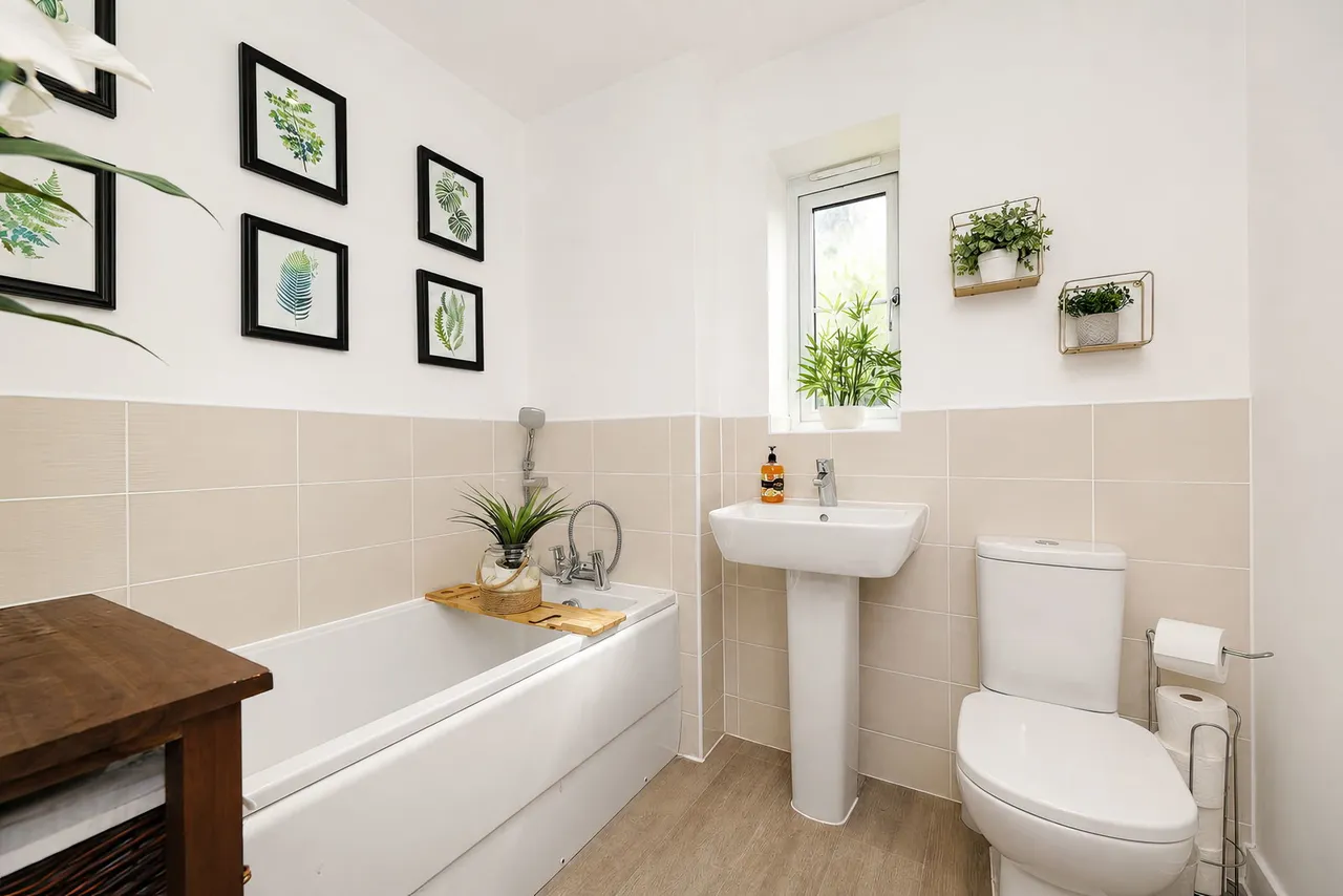 Gardener Crescent, Fenstanton, PE28, photo 7