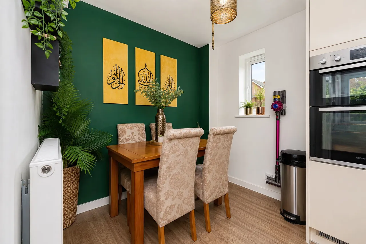 Gardener Crescent, Fenstanton, PE28, photo 3