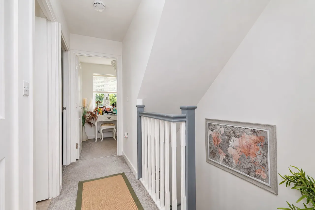 Gardener Crescent, Fenstanton, PE28, photo 9
