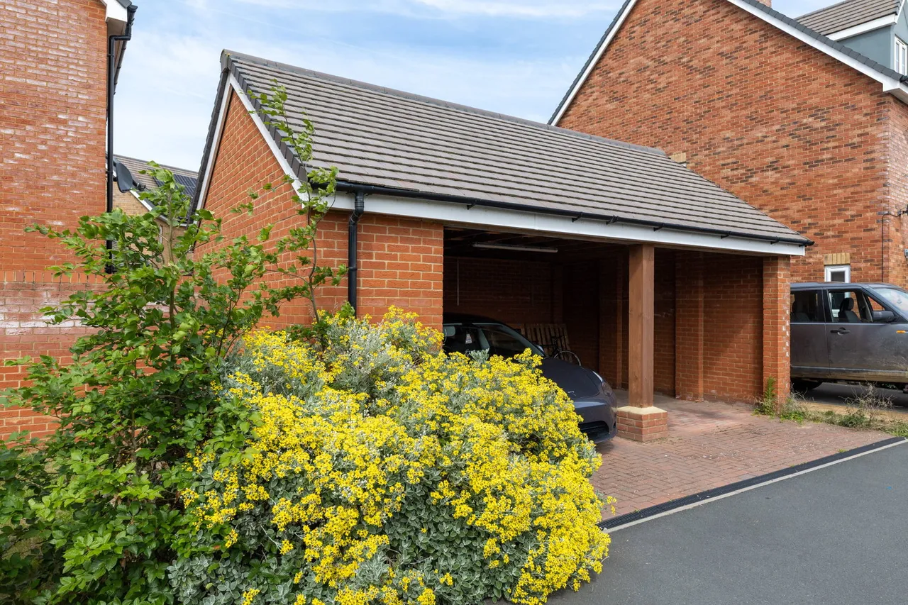 Gardener Crescent, Fenstanton, PE28, photo 13