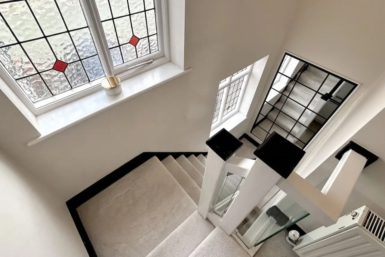 Outwood Drive, Cheadle, photo 11