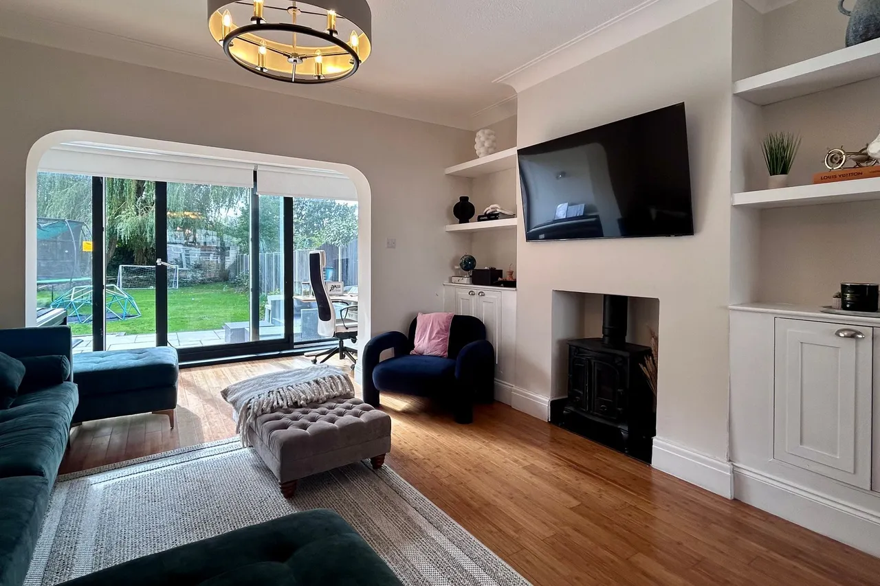 Outwood Drive, Cheadle, photo 4
