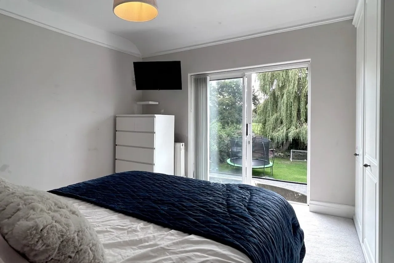 Outwood Drive, Cheadle, photo 13
