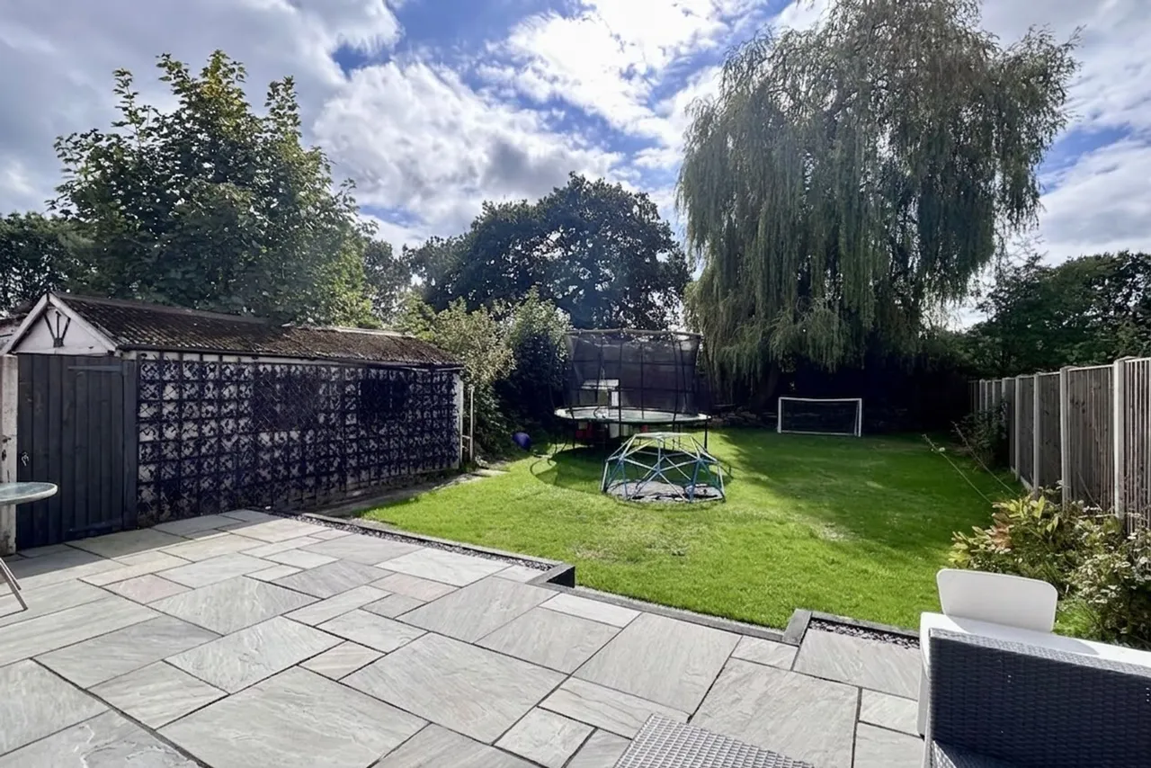 Outwood Drive, Cheadle, photo 17