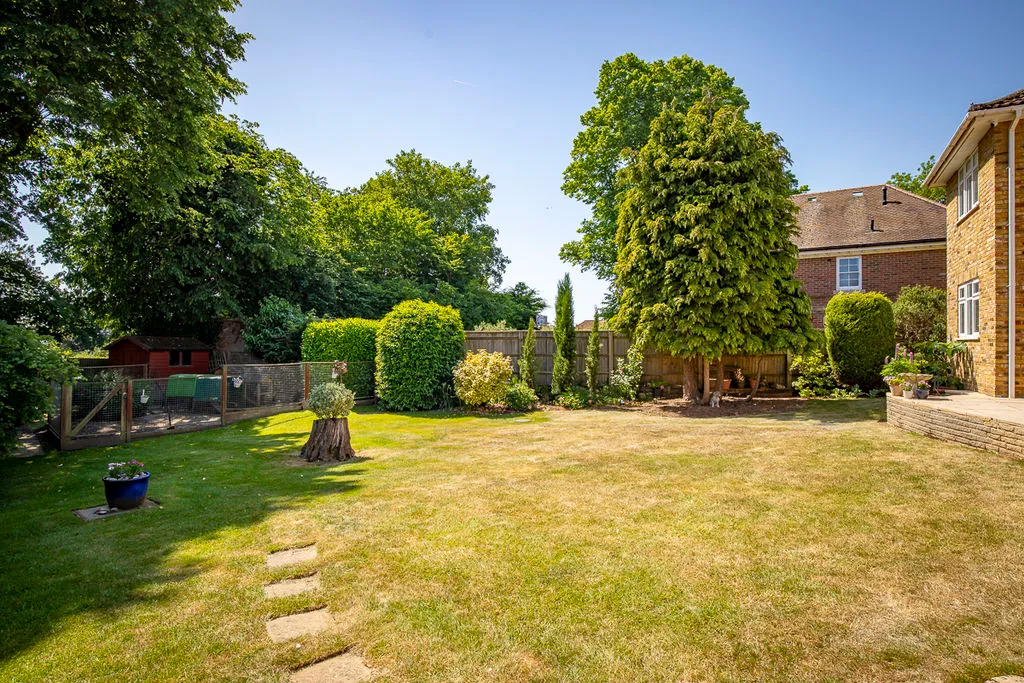 Chilterns Park, Bourne End SL8 5LB, photo 25