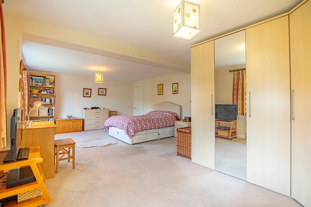 Chilterns Park, Bourne End SL8 5LB, photo 13