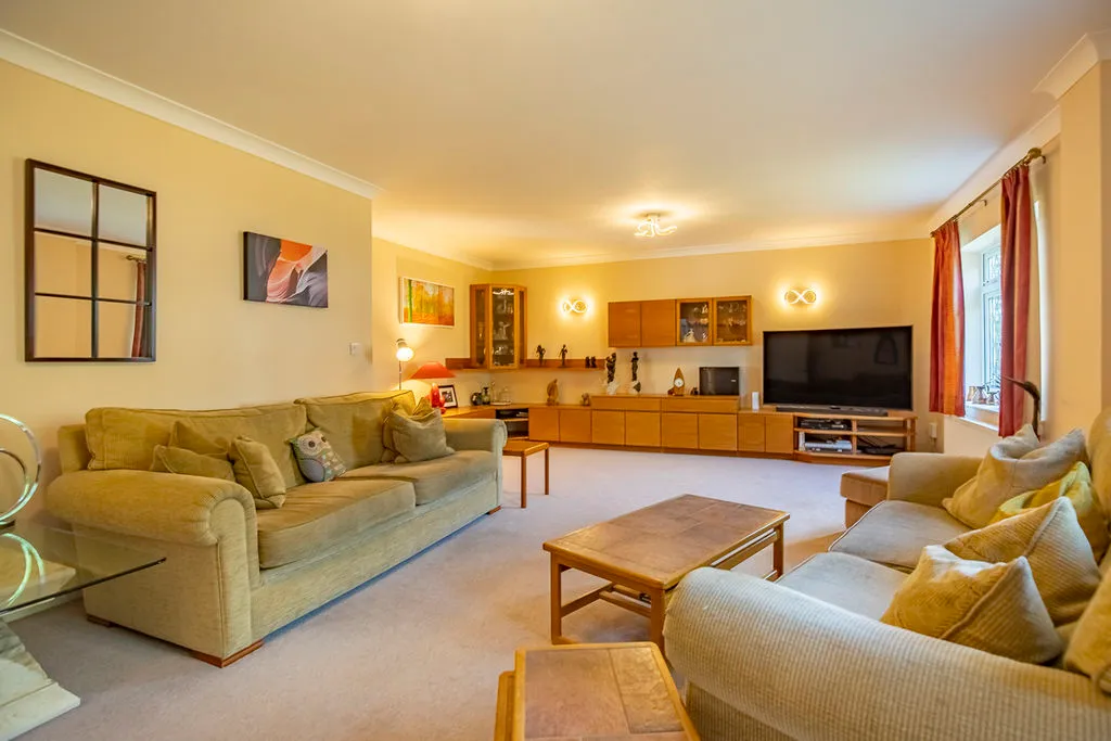Chilterns Park, Bourne End SL8 5LB, photo 5