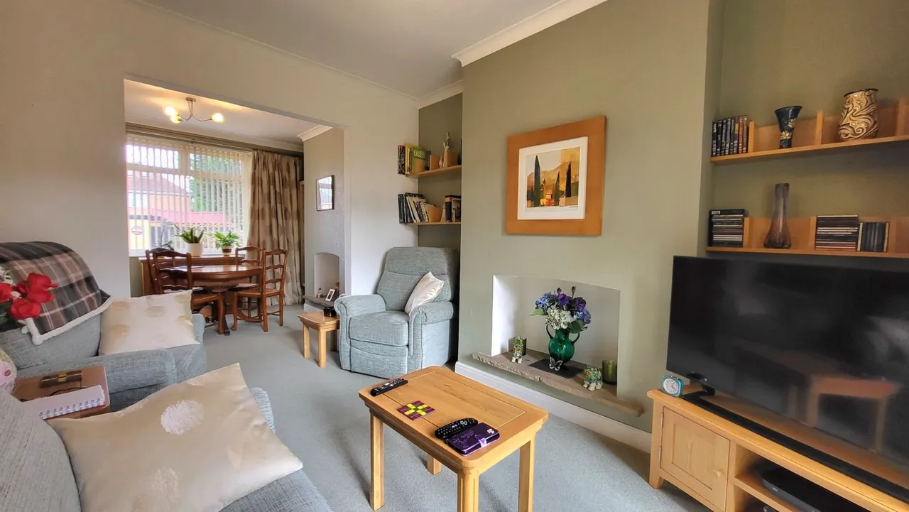 Sandringham Road, Walton, Peterborough, PE4, photo 2
