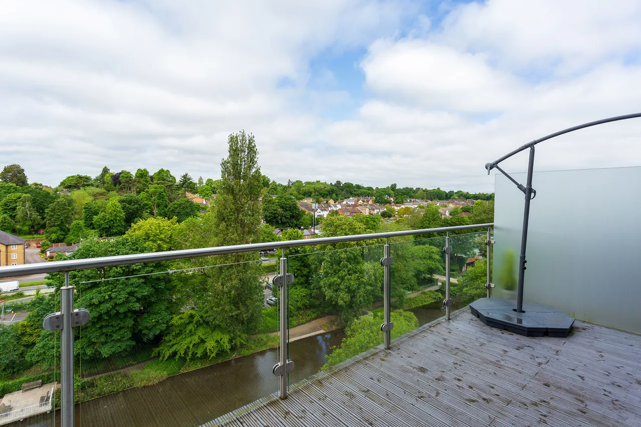 Flat 72, Swan Court, Hemel Hempstead, photo 10