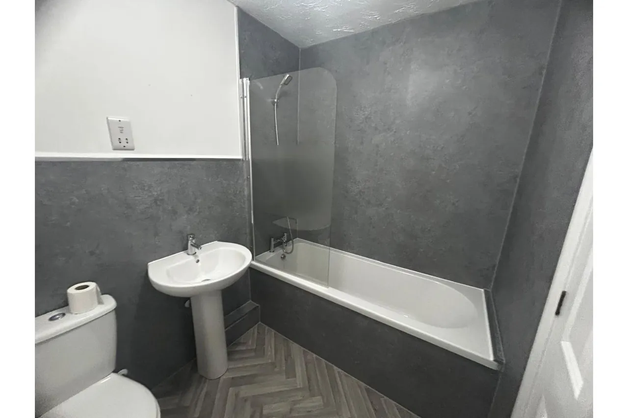 Cudworth Drive, Nottingham, photo 4