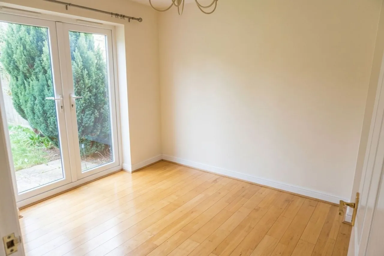 Cudworth Drive, Nottingham, photo 11