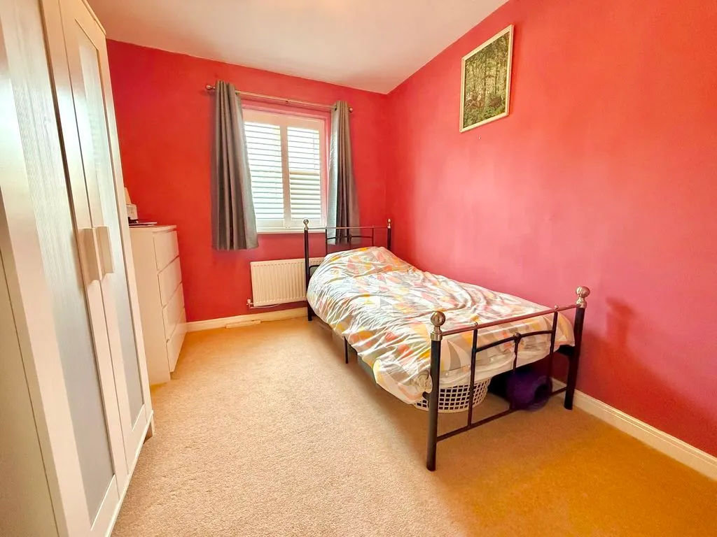 Stokers Close, Dunstable LU5 4EY, photo 7