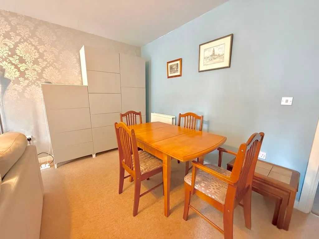 Stokers Close, Dunstable LU5 4EY, photo 4