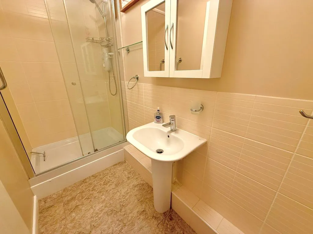 Stokers Close, Dunstable LU5 4EY, photo 12