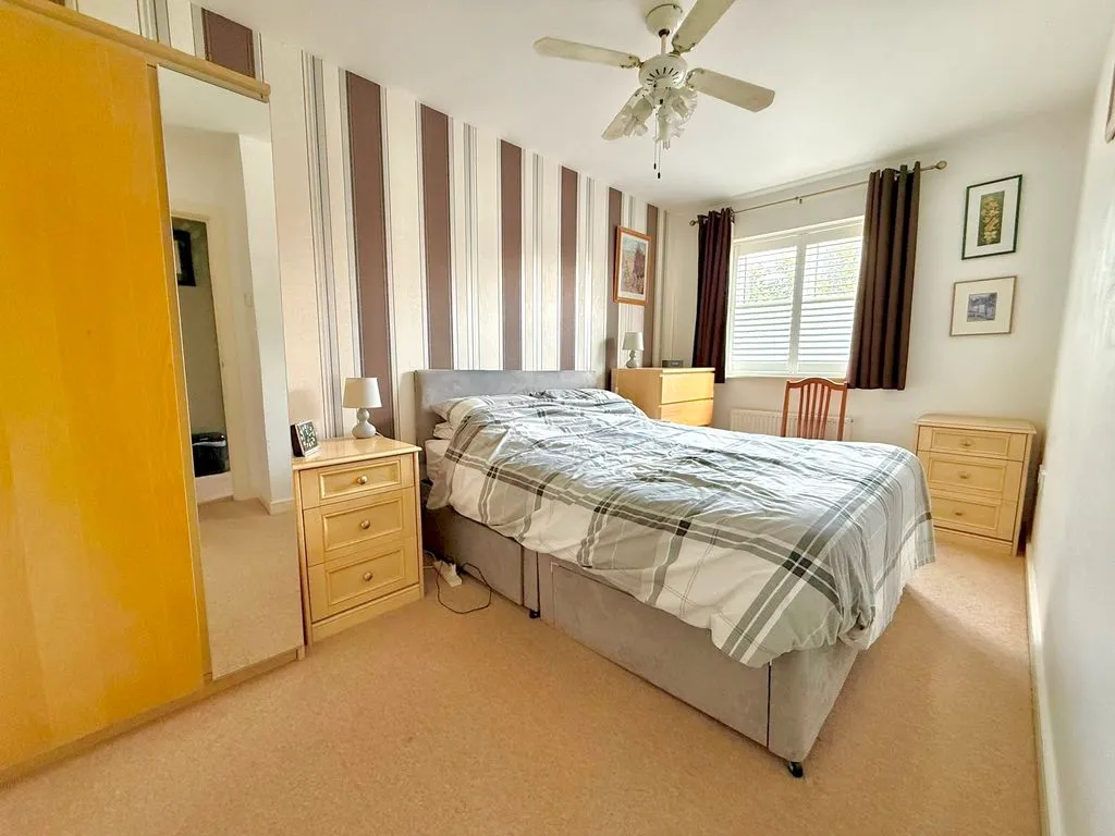 Stokers Close, Dunstable LU5 4EY, photo 6