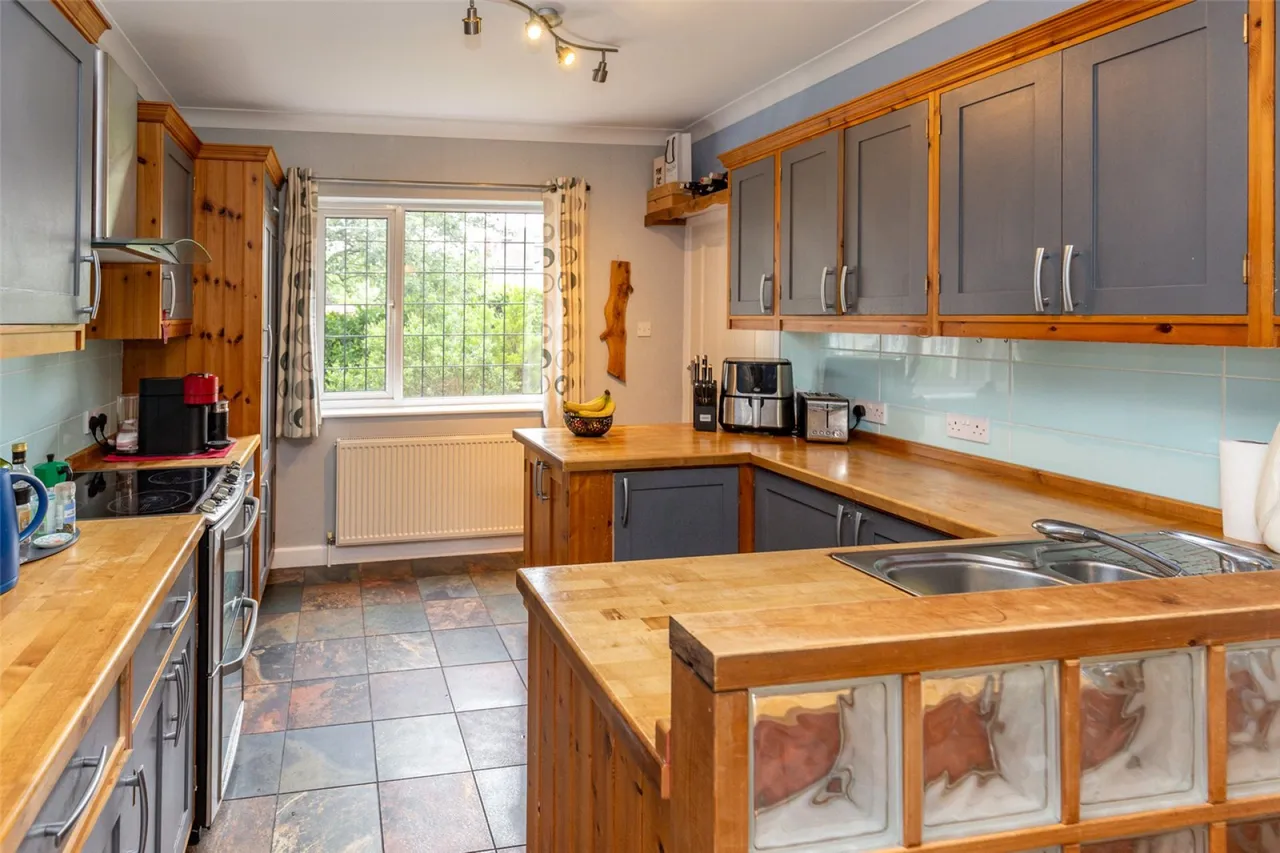 West Broadway, Henleaze, BS9, photo 3