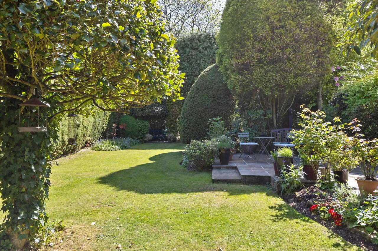 School Road, Grayshott, GU26, photo 19