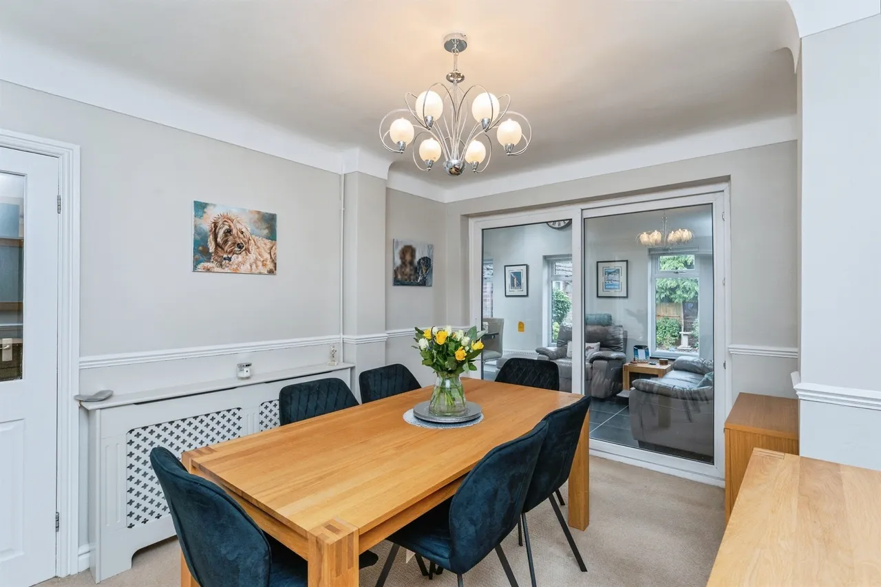 Ullswater Crescent, Chester, photo 7