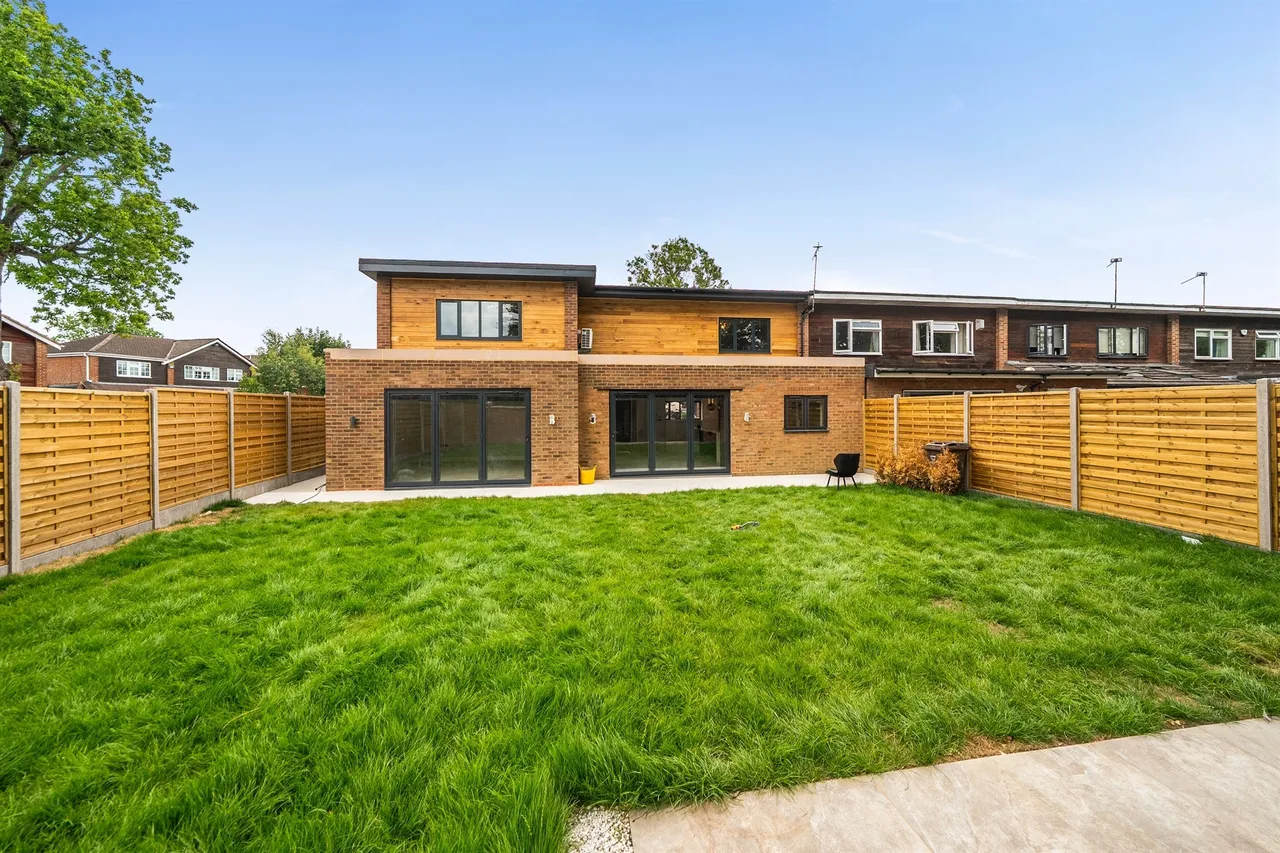 Brackendene, Bricket Wood, St. Albans, photo 3